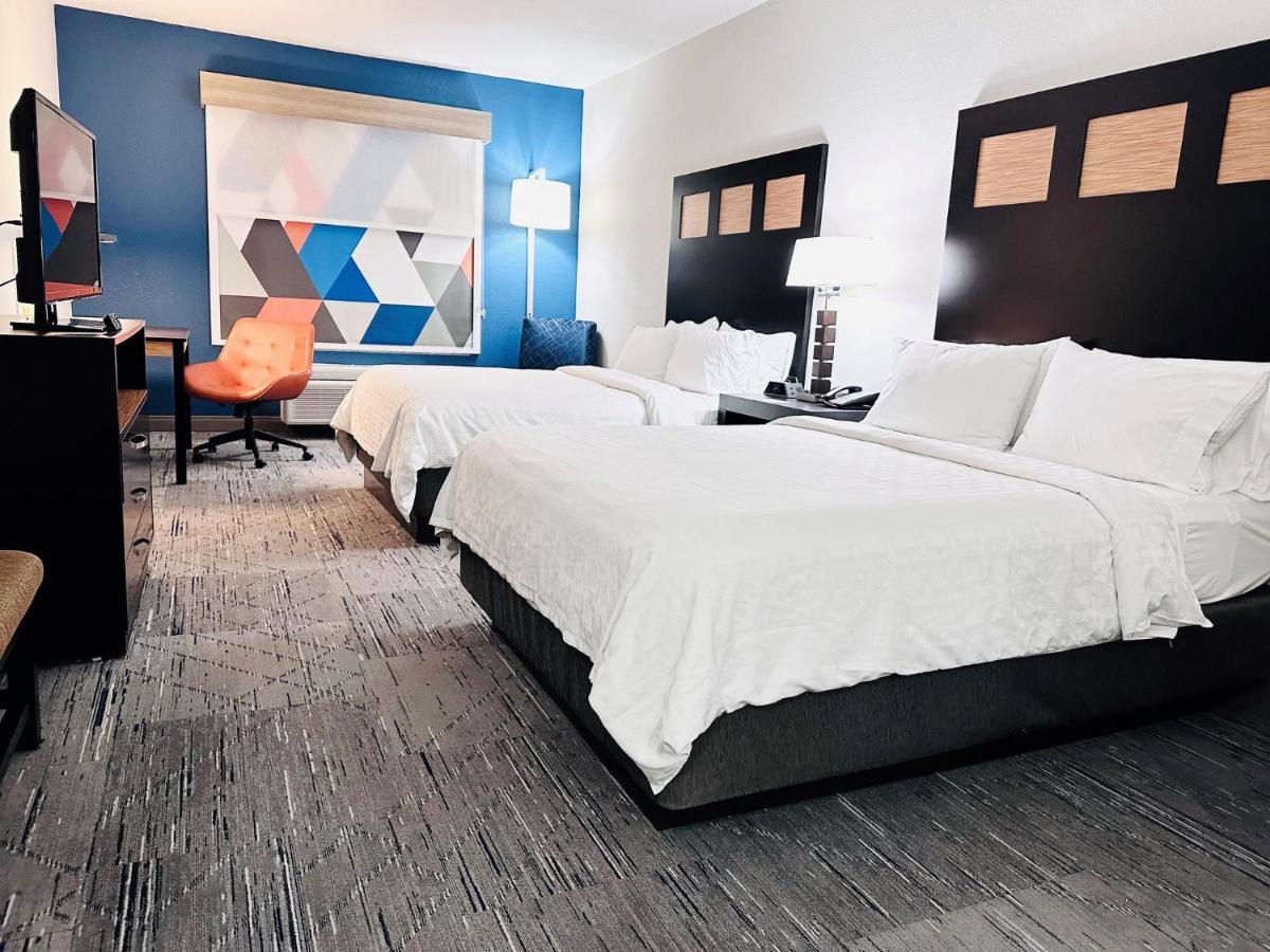 Holiday Inn Express & Suites Houston East - Baytown, An Ihg Hotel Екстер'єр фото