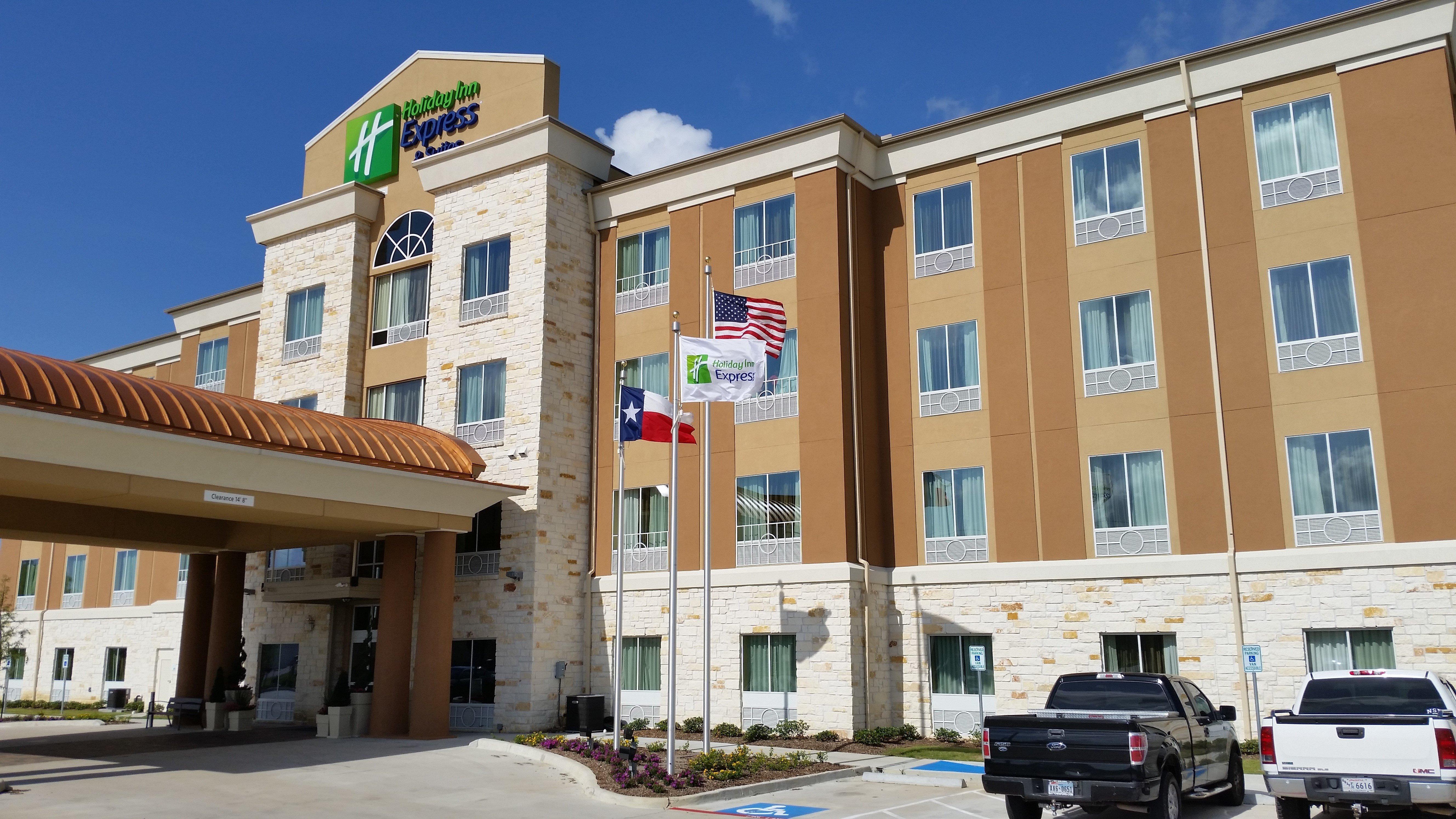 Holiday Inn Express & Suites Houston East - Baytown, An Ihg Hotel Екстер'єр фото