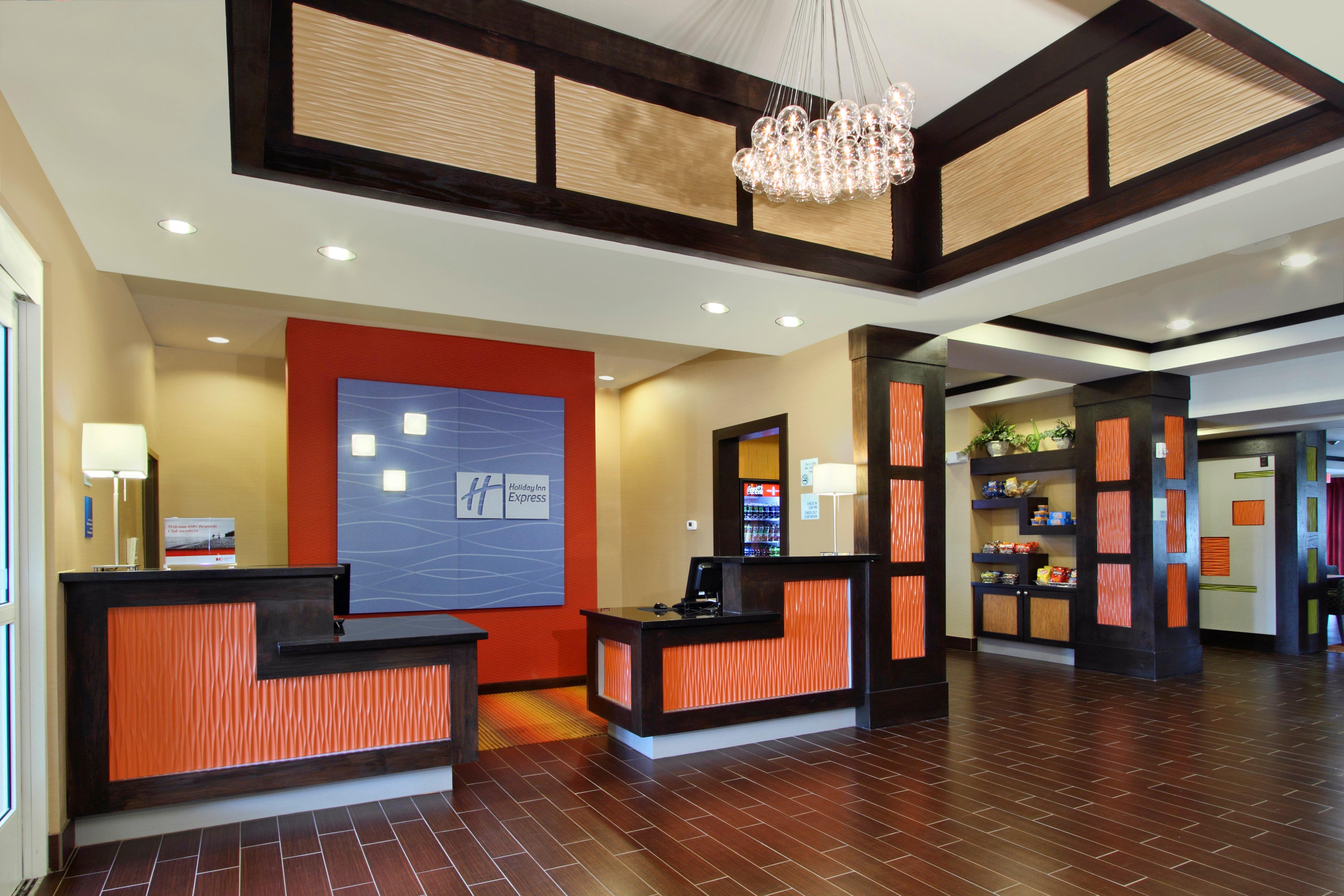 Holiday Inn Express & Suites Houston East - Baytown, An Ihg Hotel Екстер'єр фото